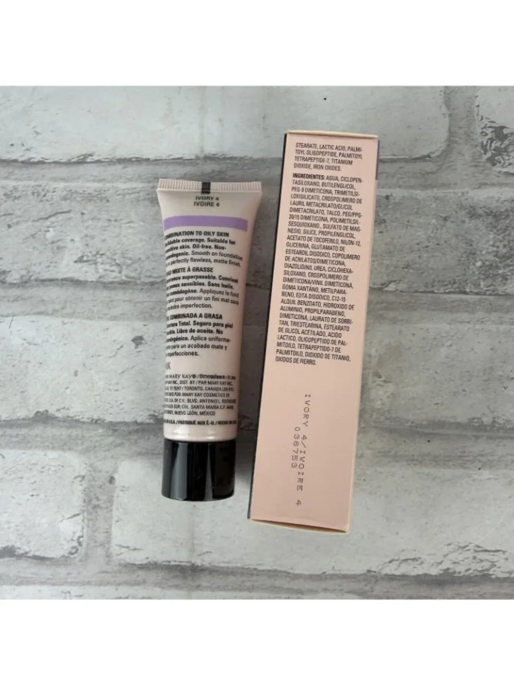 Mary Kay TimeWise Matte Wear Ivory 4 Liquid Foundation 1 oz New Old Stock 038753